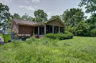 1412 Oxford Ln, New Bern, NC 28562 - Photo 10