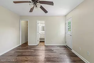 828 S Dogwood Ln, Swansboro, NC 28584 - Photo 18