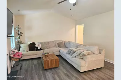 207 Sherwood Road, Jacksonville, NC 28540 - Photo 2
