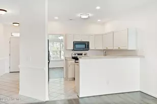 1009 Avenshire Cir, Wilmington, NC 28412 - Photo 14