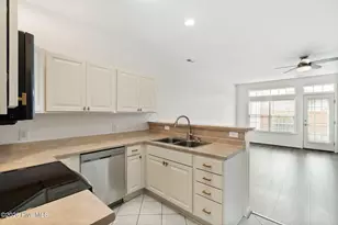 1009 Avenshire Cir, Wilmington, NC 28412 - Photo 12