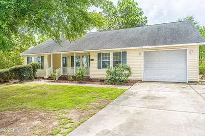 1431 Hylan Avenue, Hamlet, NC 28345 - Photo 6