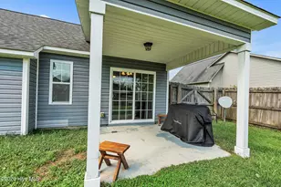 511 New Hanover Trl, Jacksonville, NC 28546 - Photo 28