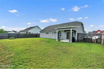 511 New Hanover Trail, Jacksonville, NC 28546 - Photo 32