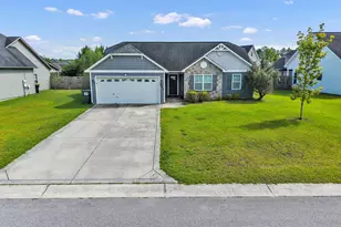 511 New Hanover Trl, Jacksonville, NC 28546 - Photo 4