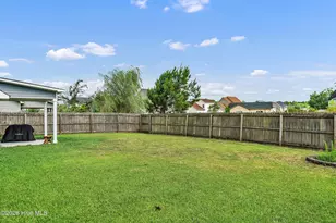 511 New Hanover Trl, Jacksonville, NC 28546 - Photo 30