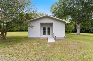 312 N Mitchell Ford Rd, Clarkton, NC 28433 - Photo 2