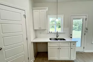 419 Creeks Edge Dr, Pikeville, NC 27863 - Photo 8