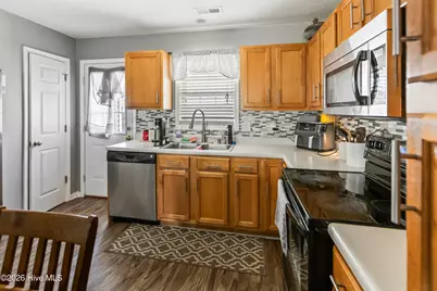 1121 Masters Lane #A And B, Greenville, NC 27834 - Photo 4