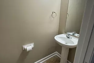110 Ashwood Dr, Jacksonville, NC 28546 - Photo 6