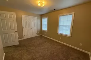 110 Ashwood Dr, Jacksonville, NC 28546 - Photo 8