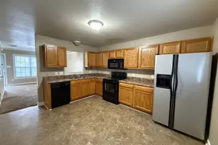110 Ashwood Dr, Jacksonville, NC 28546 - Photo 4