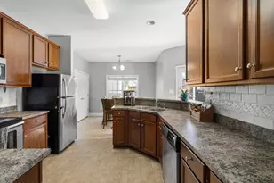 220 Emerald Ridge Rd, Jacksonville, NC 28546 - Photo 10