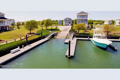 311 Cannonsgate Drive, Newport, NC 28570 - Photo 10