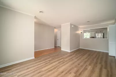 88 Parkway Drive, Jacksonville, NC 28540 - Photo 6