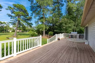 1011 Pelican Dr, New Bern, NC 28560 - Photo 34