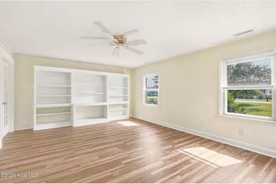 1011 Pelican Drive, New Bern, NC 28560 - Photo 10