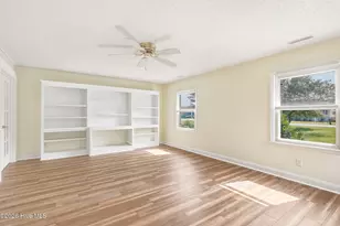 1011 Pelican Dr, New Bern, NC 28560 - Photo 10