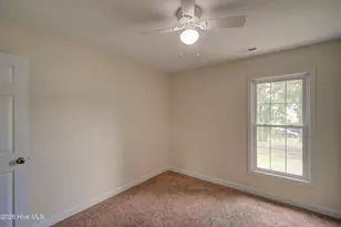 318 Osprey Point Dr, Sneads Ferry, NC 28460 - Photo 30