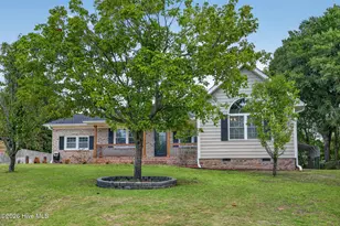 319 Silva Terra Dr, Wilmington, NC 28412 - Photo 2