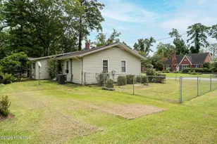 108 South St, Bayboro, NC 28515 - Photo 26