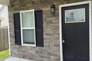 302 E Franck St, Richlands, NC 28574 - Photo 2