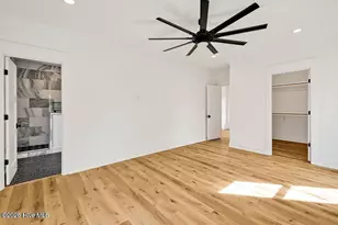 907 Fourth Street S, Carolina Beach, NC 28428 - Photo 10