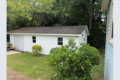 208 Regalwood Drive, Jacksonville, NC 28546 - Photo 14