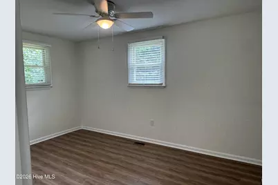 208 Regalwood Drive, Jacksonville, NC 28546 - Photo 10