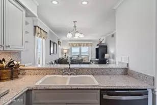 104 Ocean Blvd E, Holden Beach, NC 28462 - Photo 10