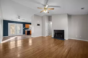 218 Winterberry Ct, Jacksonville, NC 28540 - Photo 2