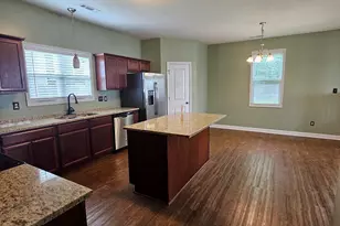 833 Tuscarora Trl, Jacksonville, NC 28546 - Photo 8