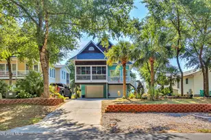 204 NE 60th St, Oak Island, NC 28465 - Photo 4