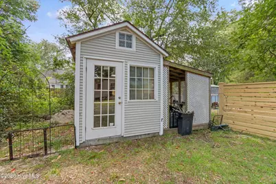 209 W St George Street, Southport, NC 28461 - Photo 46