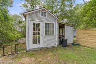 209 W St George St, Southport, NC 28461 - Photo 46