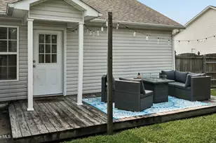 325 Jeremy Ln, Winterville, NC 28590 - Photo 6