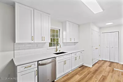 26 Edith Drive, Jacksonville, NC 28540 - Photo 2