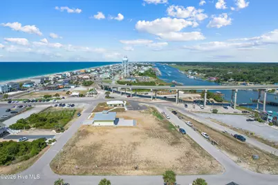 214 Brunswick Avenue W, Holden Beach, NC 28462 - Photo 86