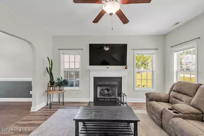 218 Maidstone Drive, Richlands, NC 28574 - Photo 8