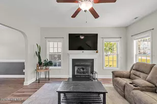 218 Maidstone Dr, Richlands, NC 28574 - Photo 8