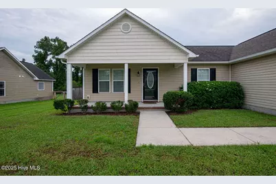 202 Cottage Brook Court, Richlands, NC 28574 - Photo 2
