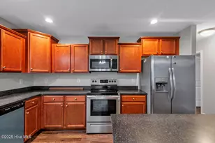 202 Cottage Brook Ct, Richlands, NC 28574 - Photo 10
