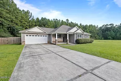 201 Bell Avenue, Maysville, NC 28555 - Photo 2