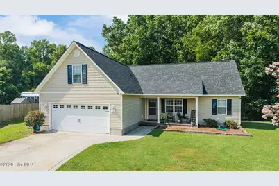 131 Woodbury Farm Drive, Jacksonville, NC 28540 - Photo 2