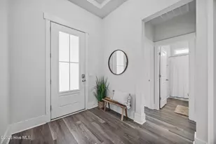 504 Edgewater Wy, Surf City, NC 28445 - Photo 6