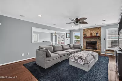 300 Londonberry Lane, Jacksonville, NC 28540 - Photo 8