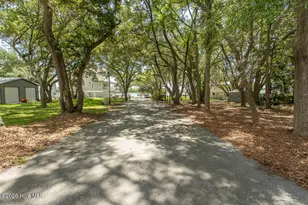 2001 Oakland Dr SW, Ocean Isle Beach, NC 28469 - Photo 32