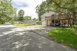 2001 Oakland Dr SW, Ocean Isle Beach, NC 28469 - Photo 4