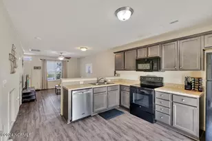 445 Sullivan Loop Rd, Midway Park, NC 28544 - Photo 10