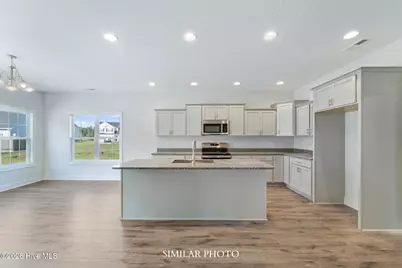 111 Twisted Vine Boulevard, Jacksonville, NC 28546 - Photo 8